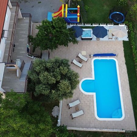 Casa Di Oliva-House With Heated Pool & Jacuzzi In Trilj, Croatia Villa Buitenkant foto
